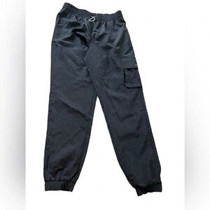 Reebok size small nylon cargo jogger pants in excellent like-new condition